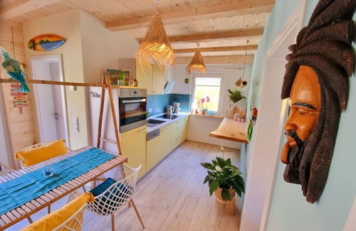 Malschwitz Apartment | Ferienwohnung Tiki-beach, Karibisches Flair in der Oberlausitz