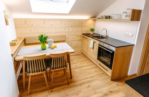Ainring Apartment | Ferienwohnung Untersberg
