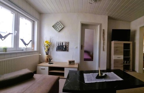 Grossbreitenbach Apartment | Ferienwohnung Urlaub über den Second Hand Lädchen