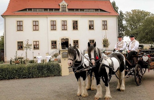 Pflueckuff Apartment | Ferienwohnung Ursula Online - .herrenhaus Kunzwerda bei Torgau