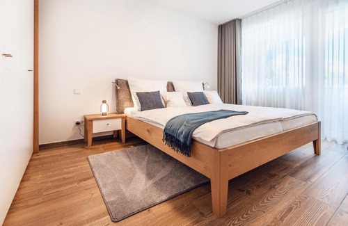 Andreasvorstadt Apartment | Ferienwohnung Veilcheneck
