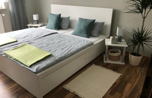 Petersberg Apartment | Ferienwohnung Von Paris