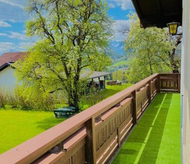 Adnet Apartment | Ferienwohnung Wallmerhof am ländlichen Wimberg