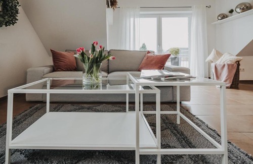 Varel Apartment | Ferienwohnung Weidenblick