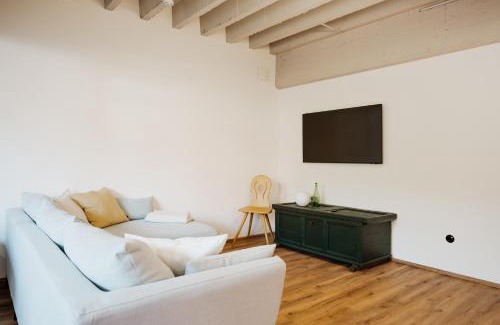 Randersacker Apartment | Ferienwohnung Weinkeller 84