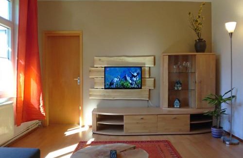Holzminden Apartment | Ferienwohnung Weseraue