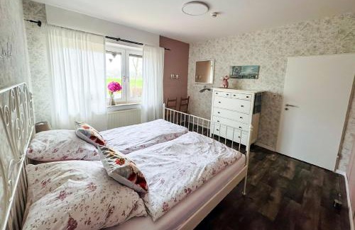 Backemoor Apartment | Ferienwohnung Wiesenzauber - Ruhige Lage am Stadtrand von Leer & Nähe Papenburg