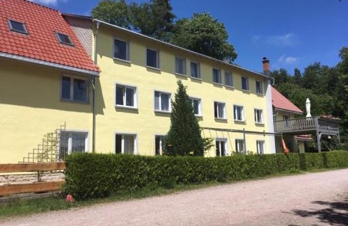 Frankenhain Apartment | Ferienwohnung Wolf