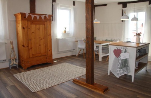Oberleichtersbach Apartment | Ferienwohnung - Zur alten Wirtsstube