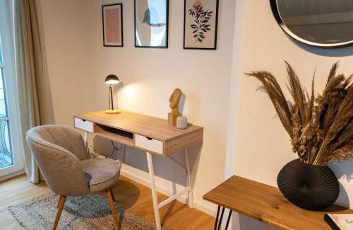 Mering Apartment | Ferienwohnung "Zugspitze" - 95qm Maisonette in Mering Zentrum