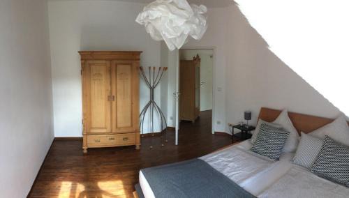 Maasdorf Apartment | Ferienwohnung zum Storchennest