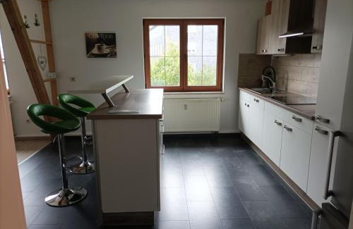 Lehesten Apartment | Ferienwohnung zur Alten Brauerei, free Wi-Fi+Parken, 3 Schlafzimmer, Grillecke