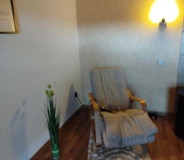 Mechernich Apartment | Ferienwohnung Zur goldenen Glocke