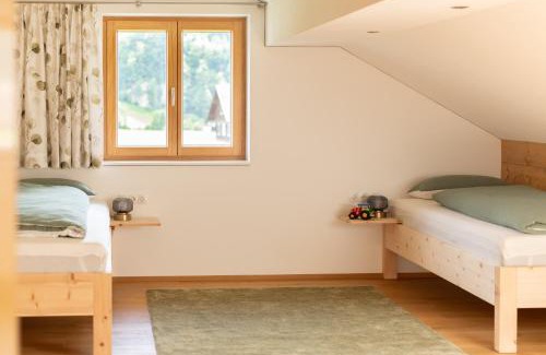 Grossdorf Apartment | Ferienwohnungen am Dorfbach