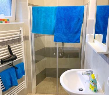 Itzehoe Apartment | Ferienwohnungen Arp "Kleine Gärtnerei" mit Parkplatz