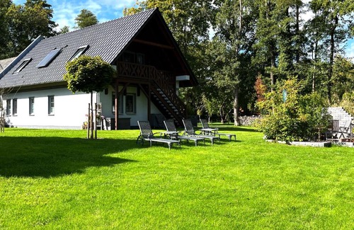 Burg-Dorf Apartment | Ferienwohnungen Ast