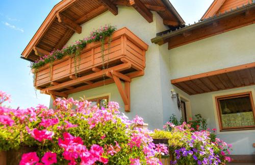 Keutschach am See Apartment | Ferienwohnungen am See Haus Spitzer