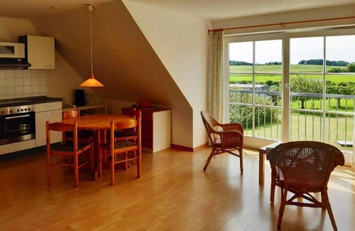 Lonvitz Apartment | Ferienwohnungen Blaues Haus, Putbus