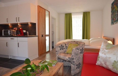 Blens Hotel | Ferienwohnungen Burg Blens