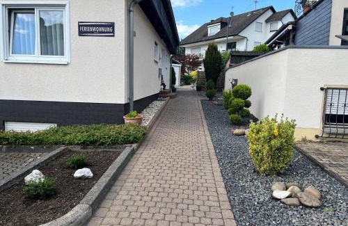 Zeltingen-Rachtig Apartment | Ferienwohnungen Forneck
