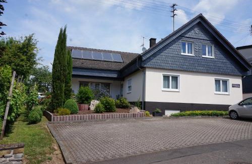 Zeltingen-Rachtig Apartment | Ferienwohnungen Forneck