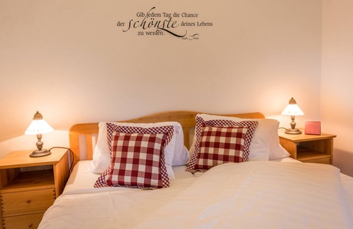 Aflenz Land Apartment | Ferienwohnungen Hotel Garni Dörflerwirt