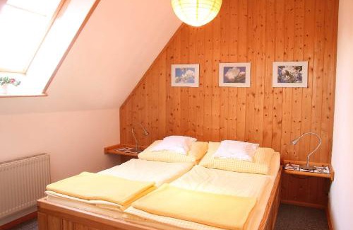 Gross Mohrdorf Apartment | Ferienwohnungen im Altbauernhaus
