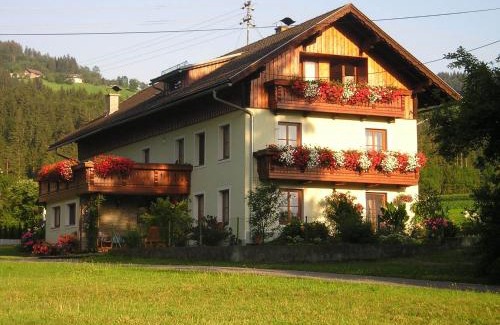 Greifenburg Apartment | Ferienwohnungen Kolbitsch