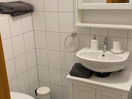 Kueser Plateau Apartment | Ferienwohnungen Park Café am Kurpark