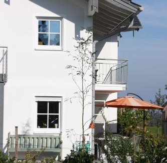 Rimsting Apartment | Ferienwohnungen Rimsting am Chiemsee