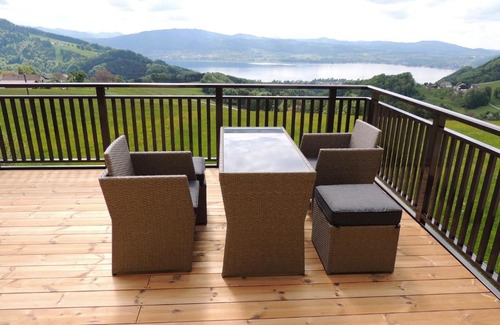 Weyregg am Attersee Bed & Breakfast | Ferienwohnungen Schöbringer