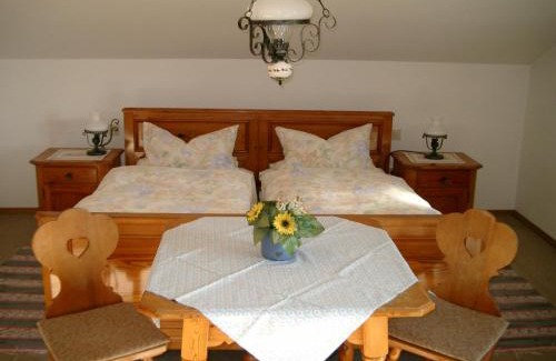 Bad Aibling Apartment | Ferienwohnungen "Zum Bauern"