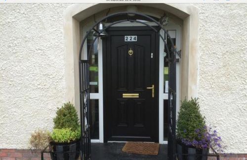 Rosslea House | Fermanagh lakeside Self Catering