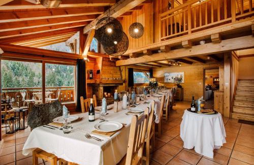 Montriond Ski Chalet | Ferme A Jules - Stunning Farmhouse sleeps up to 26