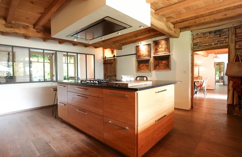 Foissiat House | FERME BRESSANE sleeps 12 in the countryside, 5 bedrooms, 4 bathrooms