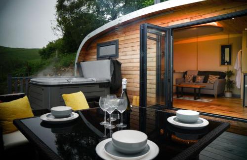 Newcastle-on-Clun House | Fern - Beacon View Pods