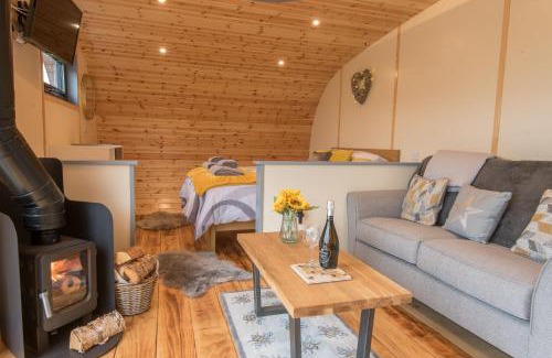 Newcastle-on-Clun House | Fern - Beacon View Pods