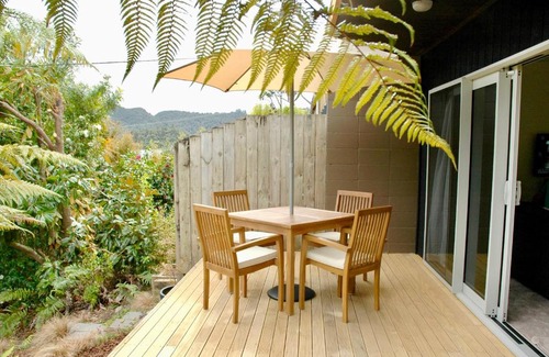 Lake Okareka House | Fern Cabin - Lake Okareka Holiday Home