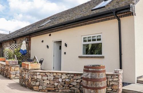 Tunstall House | Fern Cottage