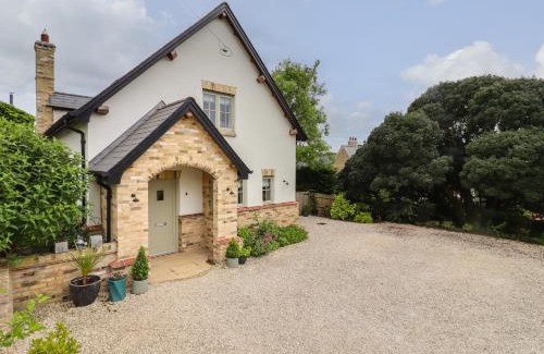 Elsworth House | Fern Cottage