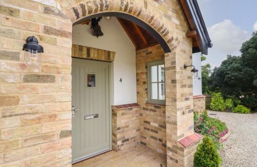 Elsworth House | Fern Cottage