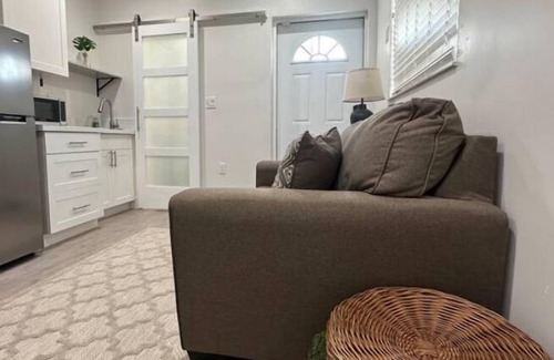 Miami Gardens House | Fern Gully Inn