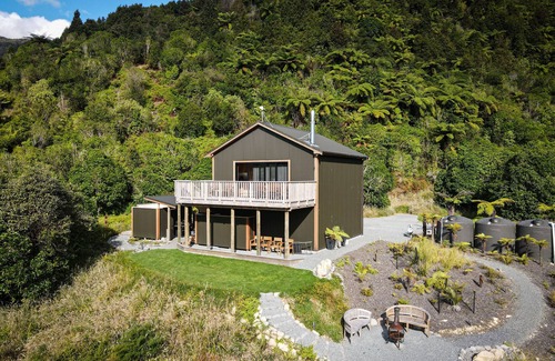 Tararua Forest Park House | Fern Valley Cabin - Native Bush Retreat in Otaki Gorge