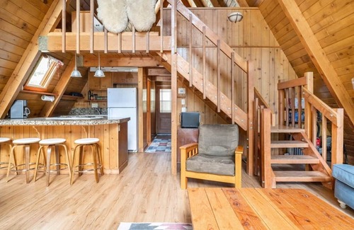 Fern Valley Cabin | Fern Valley, Dog Friendly A-Frame with Fenced Yard & Hot Tub on the Back Deck!