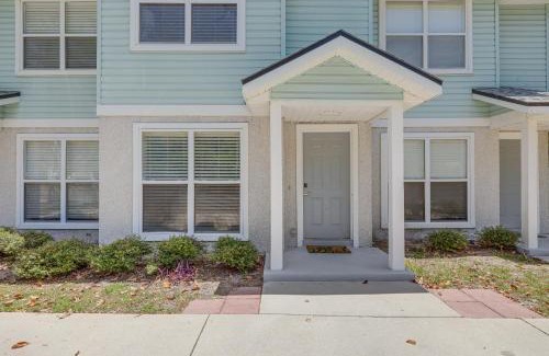 Fernandina Beach House | Fernandina Beach Townhome with Patio Walk to Beach!