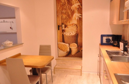 Sonnschied Apartment | Fernblick vacation apartment with indoor pool, swimming pond & direct access to the garden