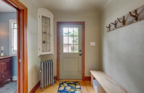 Ferndale House | Ferndale Gem, Walk to Stores and Restaurants!