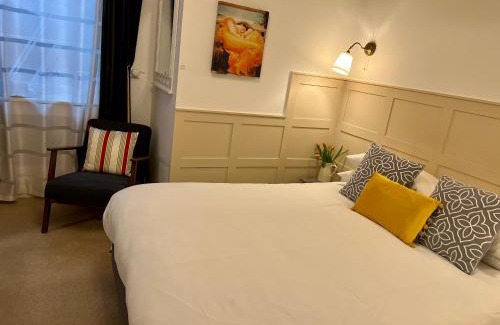 Westbury on Trym Bed & Breakfast | Ferndale Mews