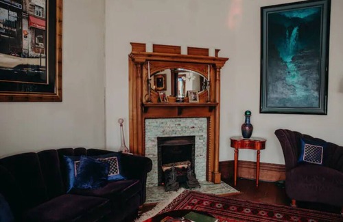 Ferndale Apartment | Ferndales’s Romantic Getaway