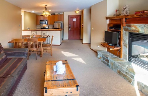 East Kootenay Condo | Fernie - Snow Creek Lodge #311